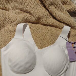 Lot Of 2Honey Love white bra size xl with one With A Tag 1 Without a Tag